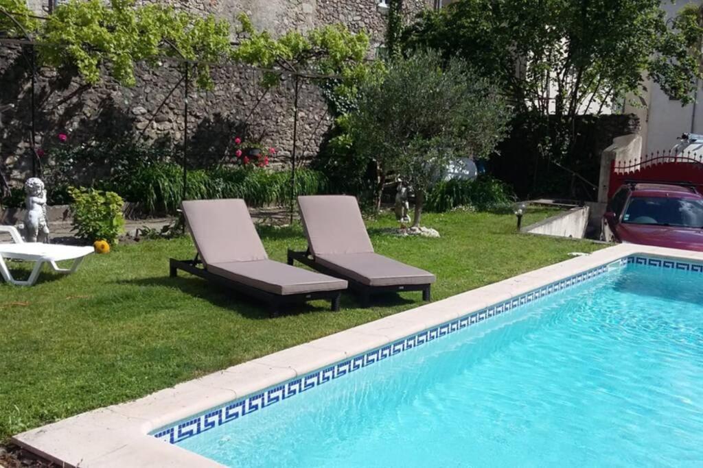St Jean Du Gard : Spacious Apartment With Use Of Pool Saint-Jean-du-Gard Eksteriør billede